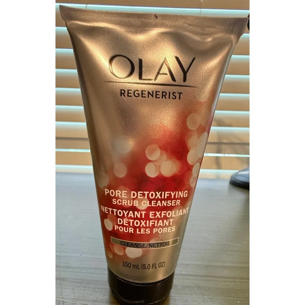 Olay Regenerist Pore Detoxifying Scrub‎ Cleanser 5.0 fl oz Exfoliating Face Wash